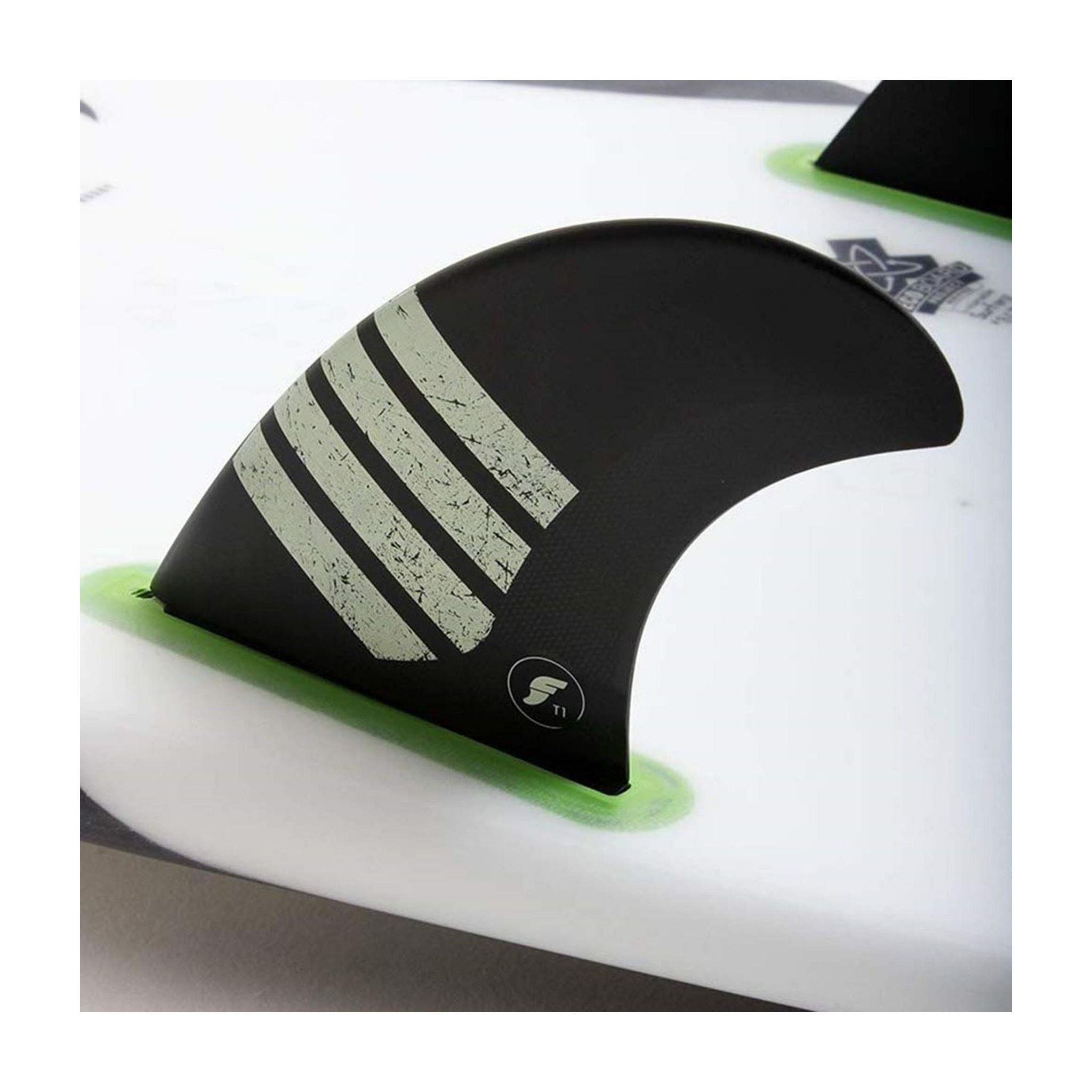 Futures Twin Tri Fin Set T1 Alpha N/A Black