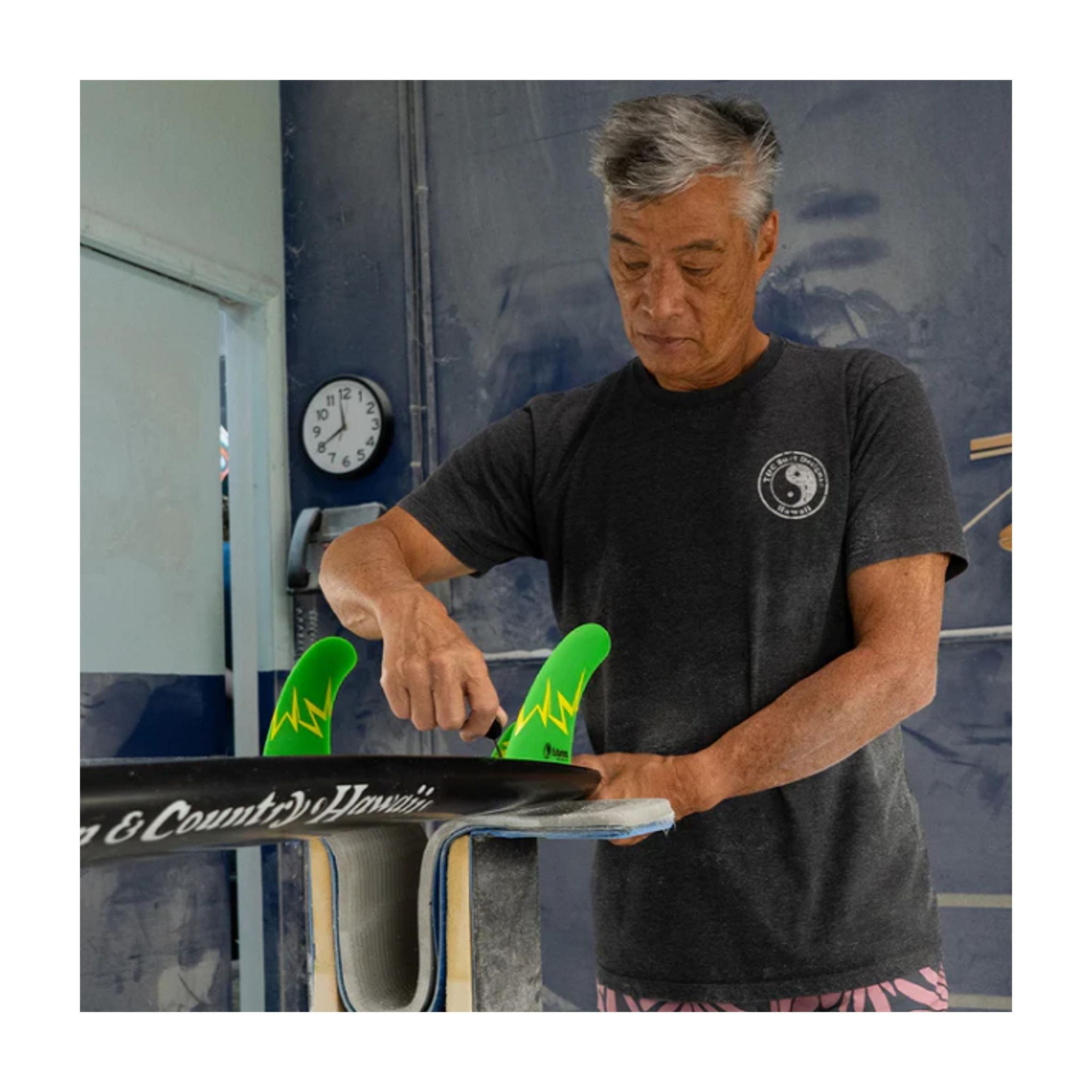 FUTURES Twin+1 Fin Set Glenn Pang Fiberglass L Green