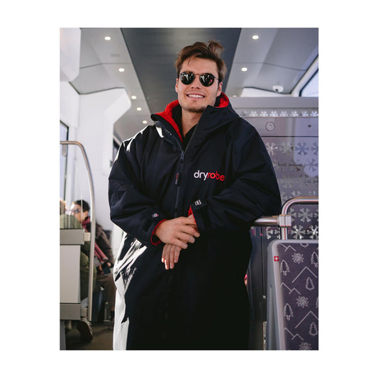 dryrobe advance long sleeve schwarz rot umkleidemantel
