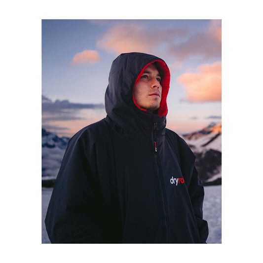 dryrobe advance long sleeve schwarz rot umkleidemantel