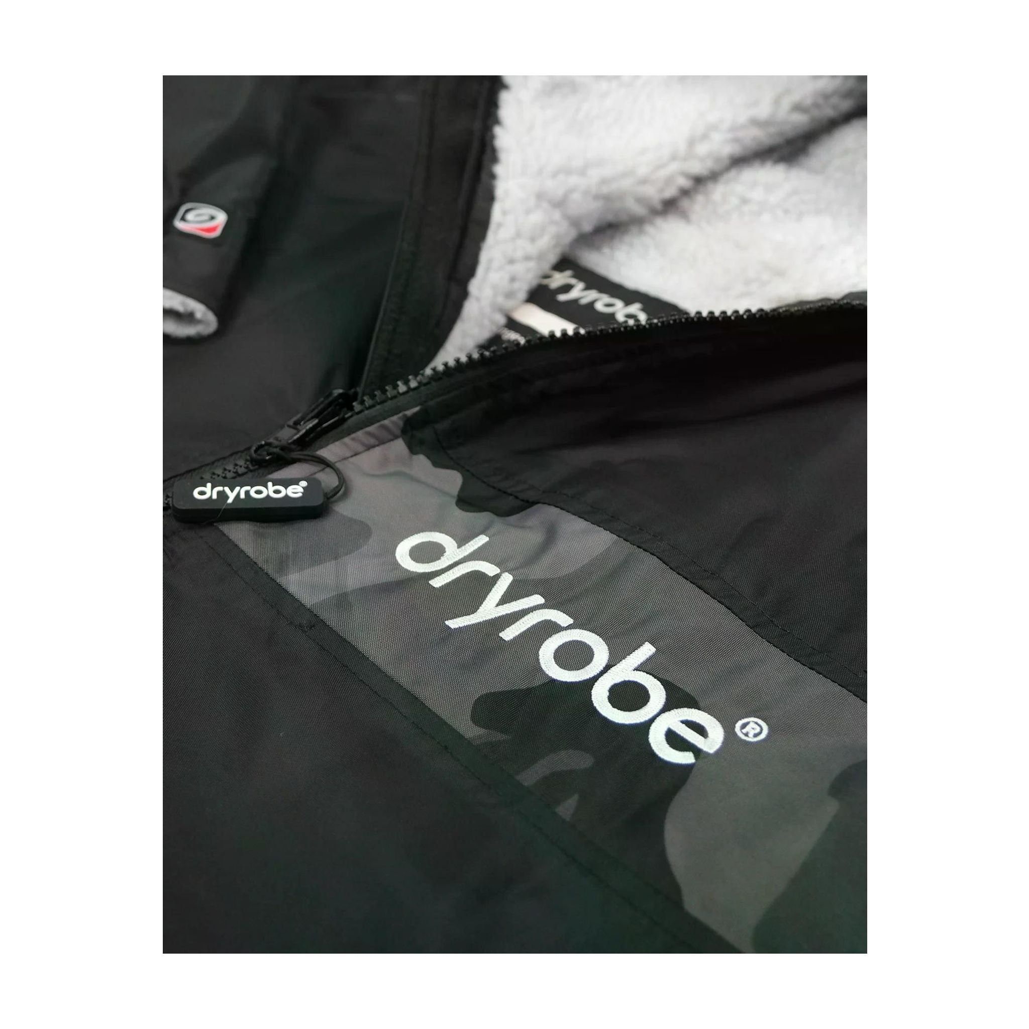 DRYROBE Advance Short Sleeve Black Camo Gray M Adult