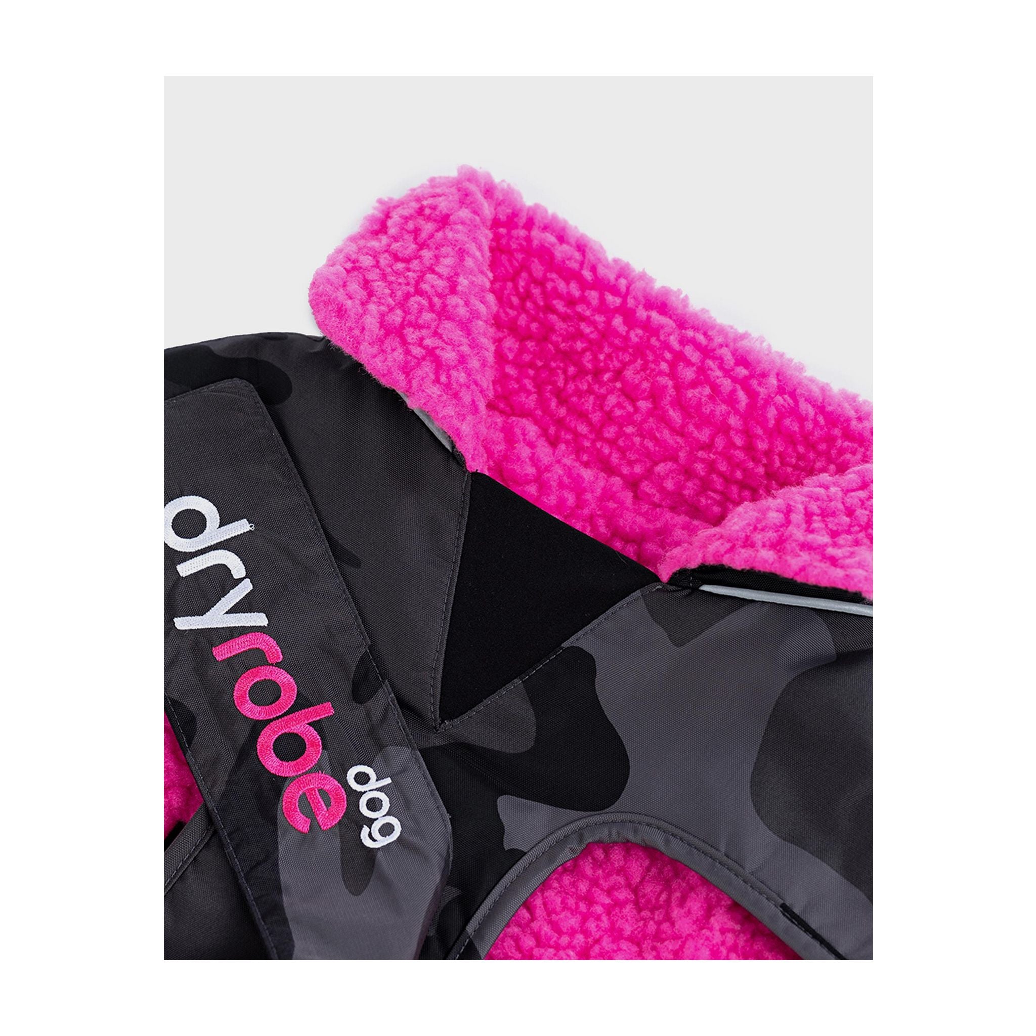 DRYROBE Dog Coat. Black Camo Pink. XXXL Dogs